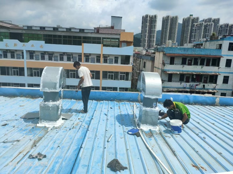 湖滨钢结构屋面涂料维修方法